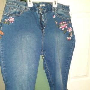 Croft and Barrow women's jeans